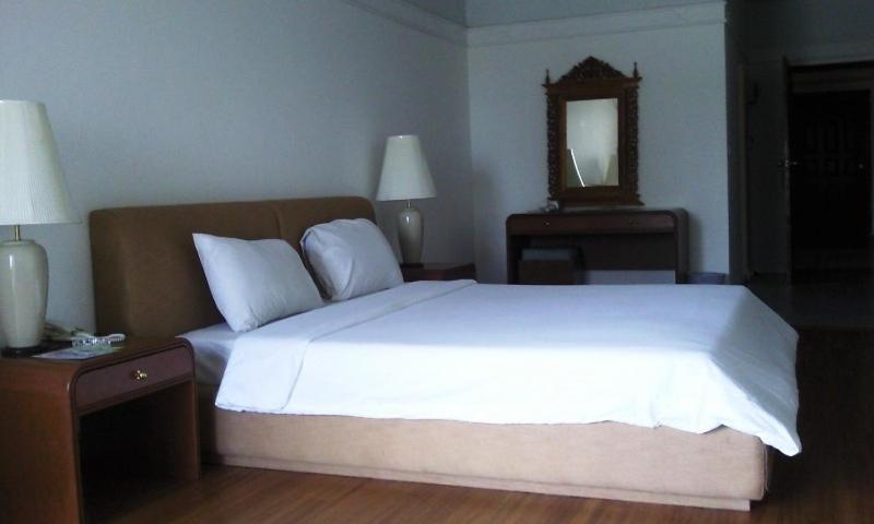 Mark Land Pattaya Beach Exterior foto