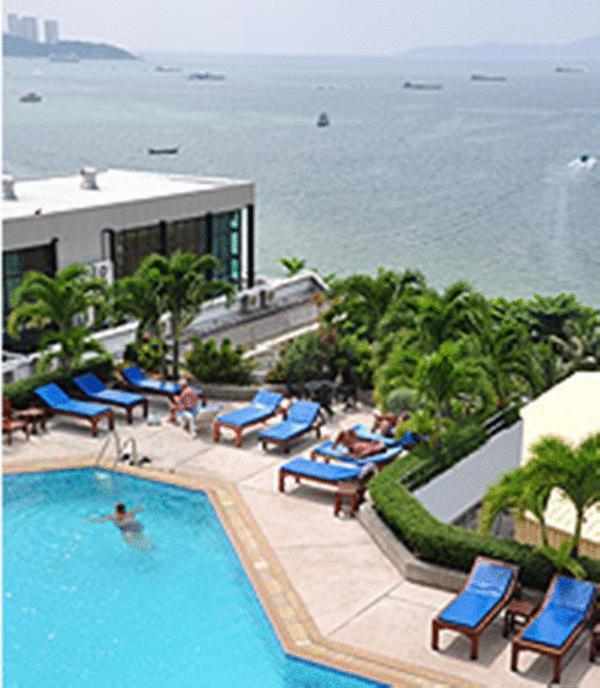Mark Land Pattaya Beach Exterior foto